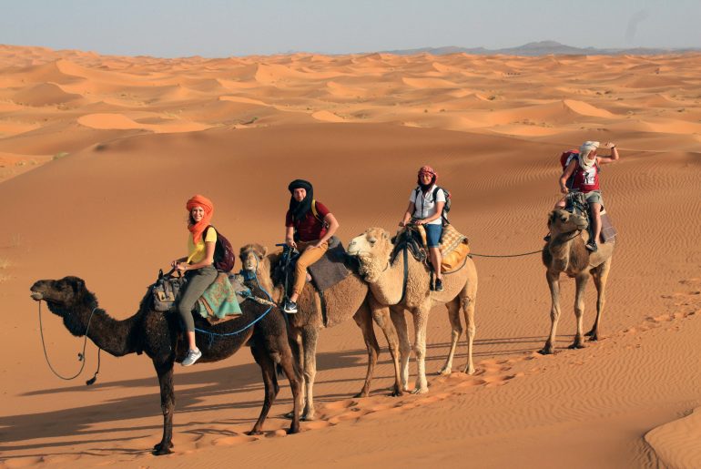 Merzouga, Erg Chebbi, Desert Berber Fire Camp, Kameltrekking