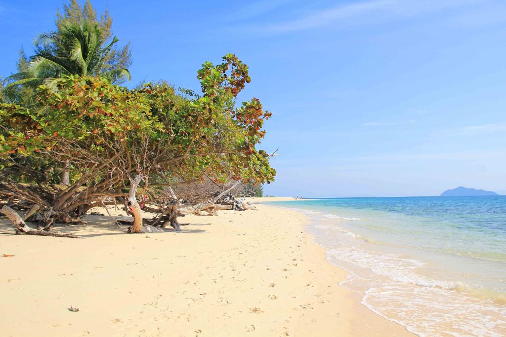 Koh Bulone, Thailand Island hopping, backpacking