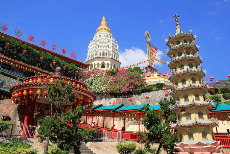 Buddhist Temple, tourist attraction, must see Penang, backpacking,