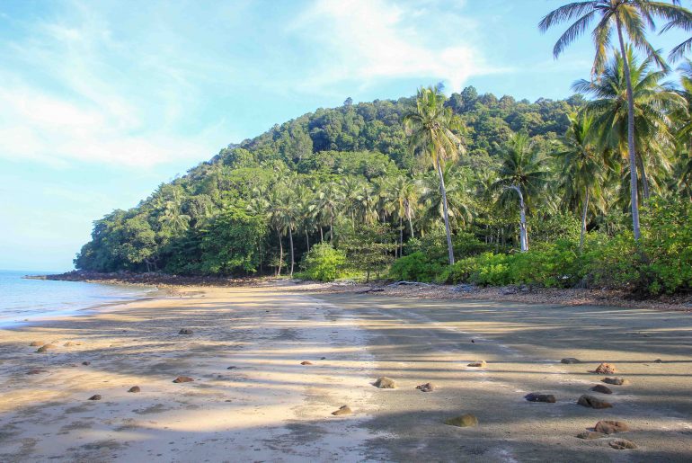 Koh Jum, Coconut Beach