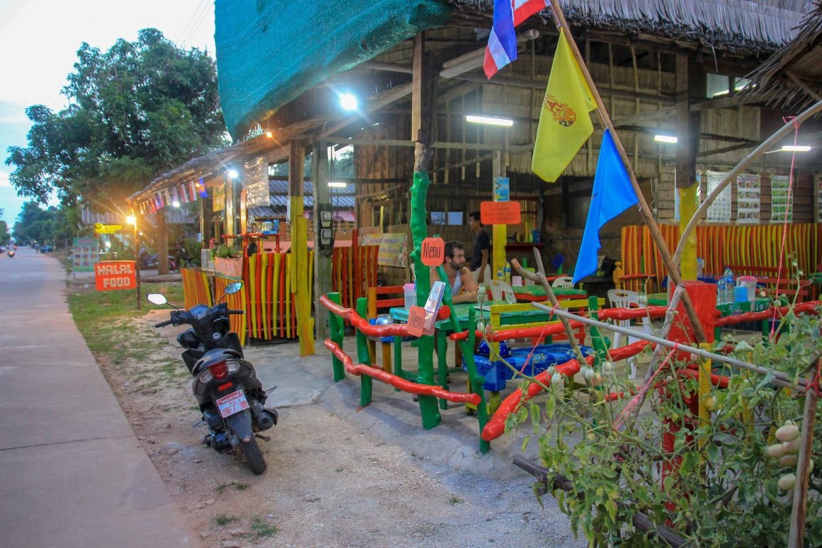 Halal Food - Koh Jum ©Jürgen Reichenpfader
