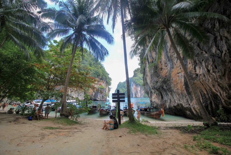Lading Island, Krabi, Beach