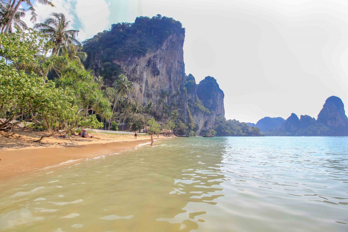 Where to stay in Krabi - Ton Sai Beach ©Jürgen Reichenpfader