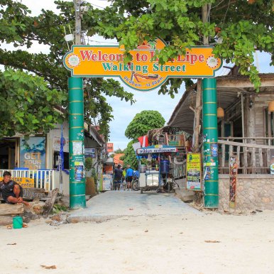 Walking Street - Koh Lipe ©Jürgen Reichenpfader