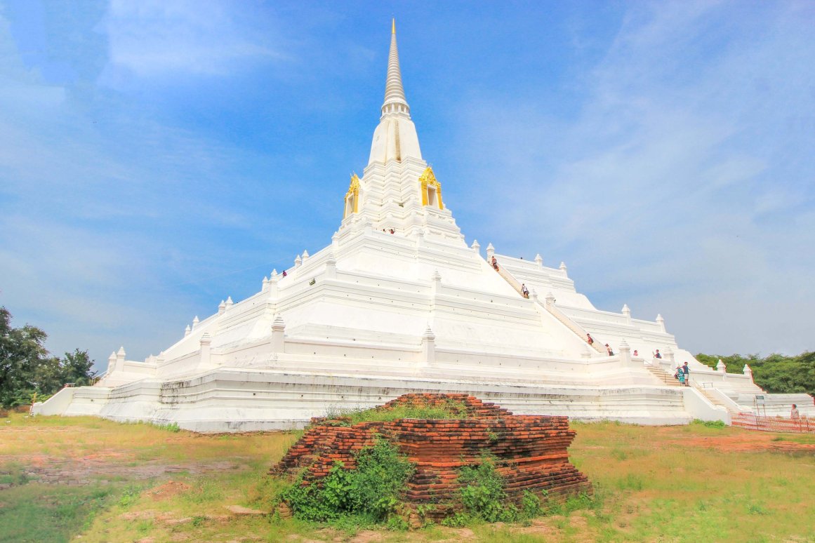 Wat Phu Khao Thong - White Temple - Ayutthaya ©Jürgen Reichenpfader