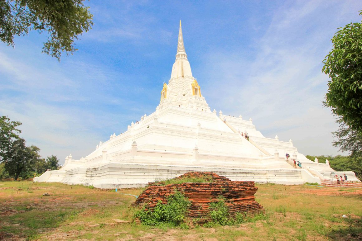 Wat Phu Khao Thong - White Temple - Ayutthaya ©Jürgen Reichenpfader