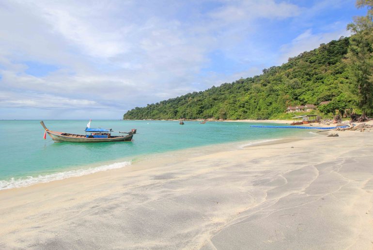 Koh Adang, Laem Son Beach
