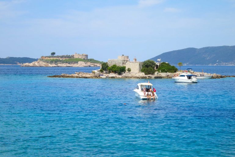 Herceg Novi, Insel, Mamula, Lustica Bay