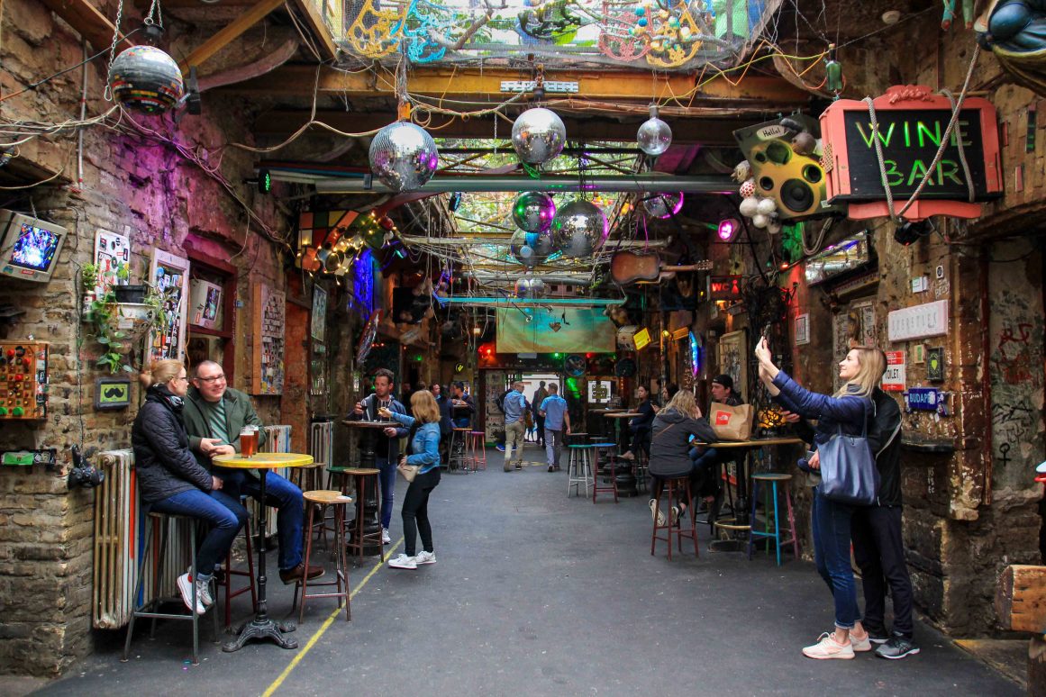 Szimpla Kert - Ruinenbar Budapest ©Jürgen Reichenpfader