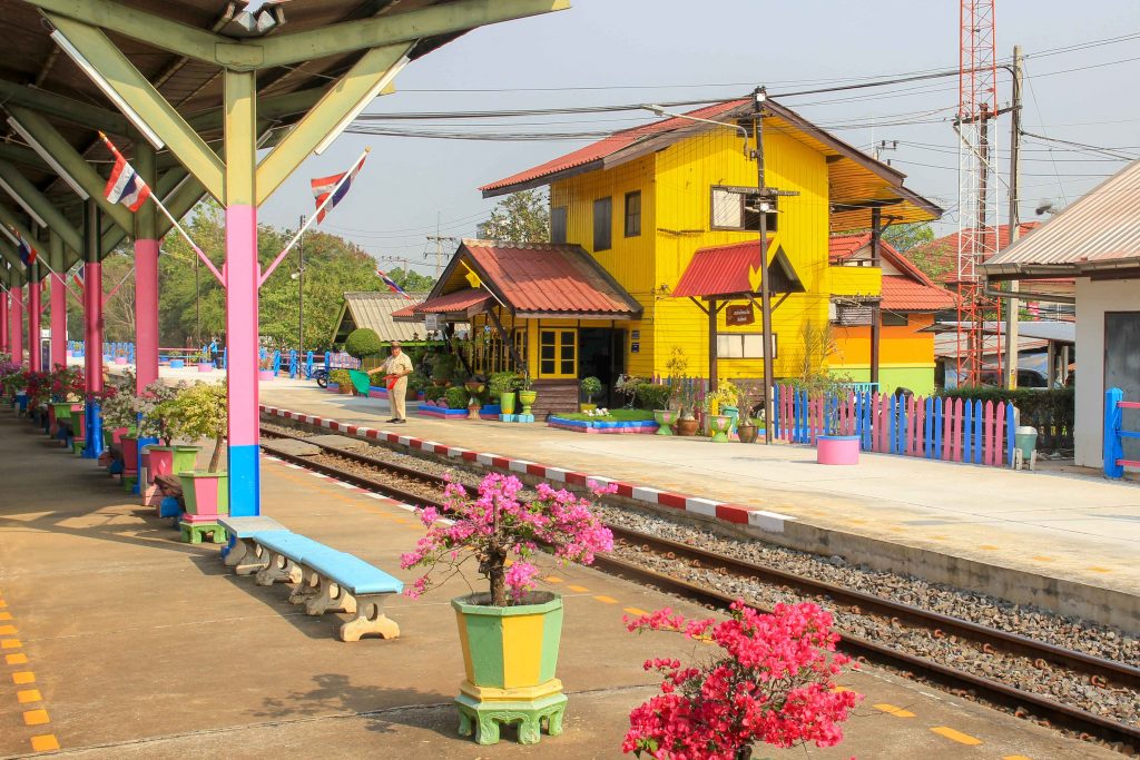 Mit dem Zug von Bangkok nach Chiang Mai PlacesofJuma