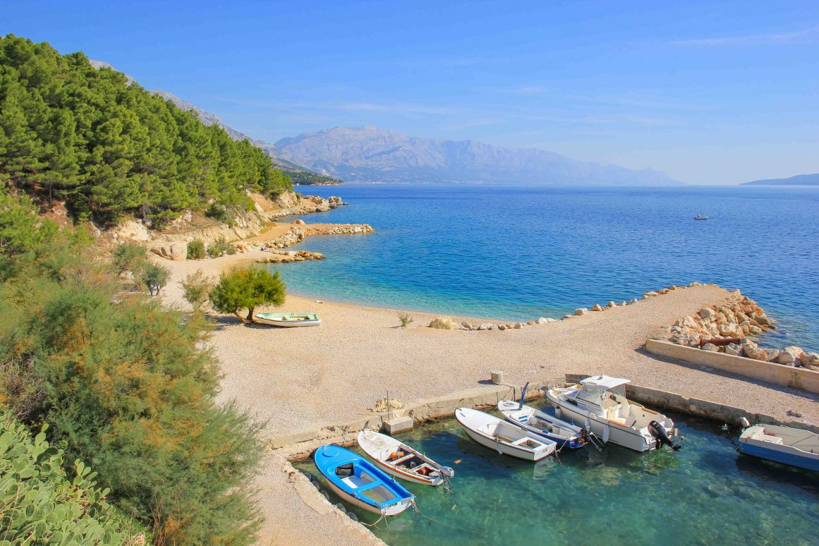 Strand Ruskamen - Omis Kroatien @Jürgen Reichenpfader