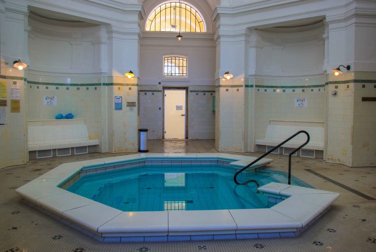Szechenyi Baths, Thermal Bath, Budapest, Inside
