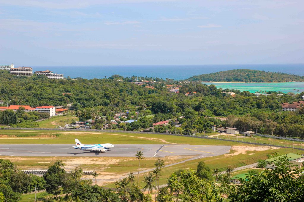 Von Bangkok nach Koh Samui, Flughafen, Flug