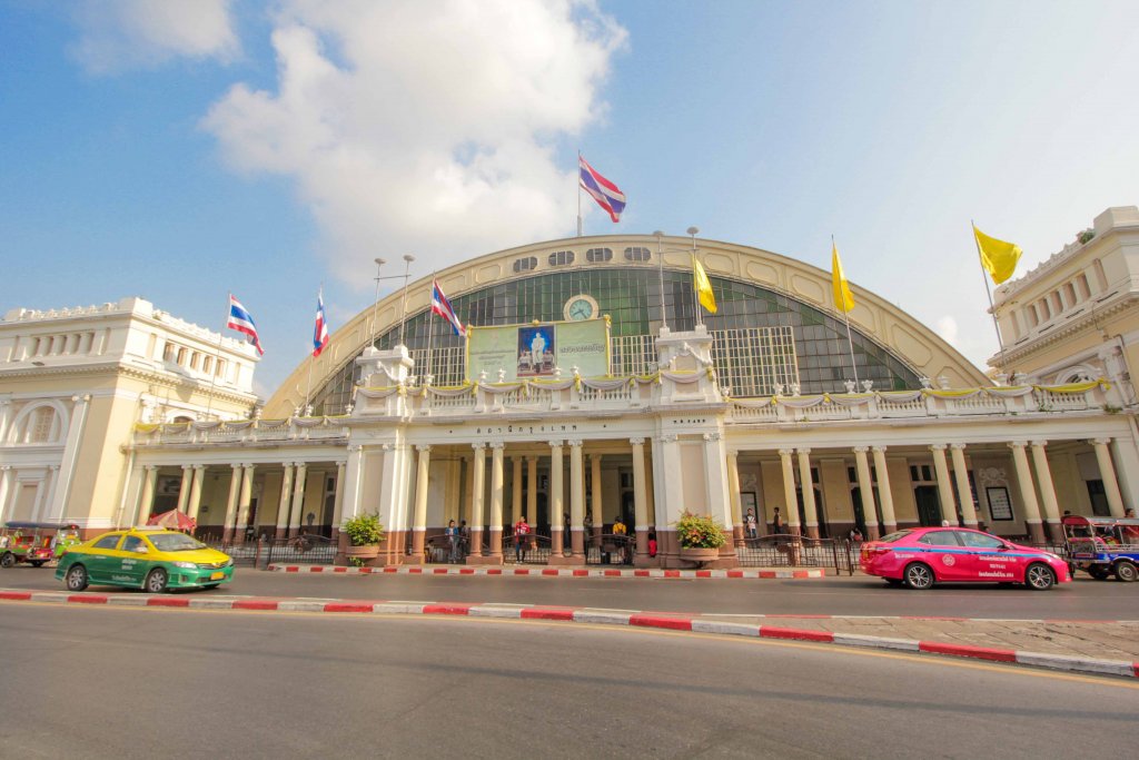 From Bangkok to Ayutthaya, Lamphong Train Station, Taxi