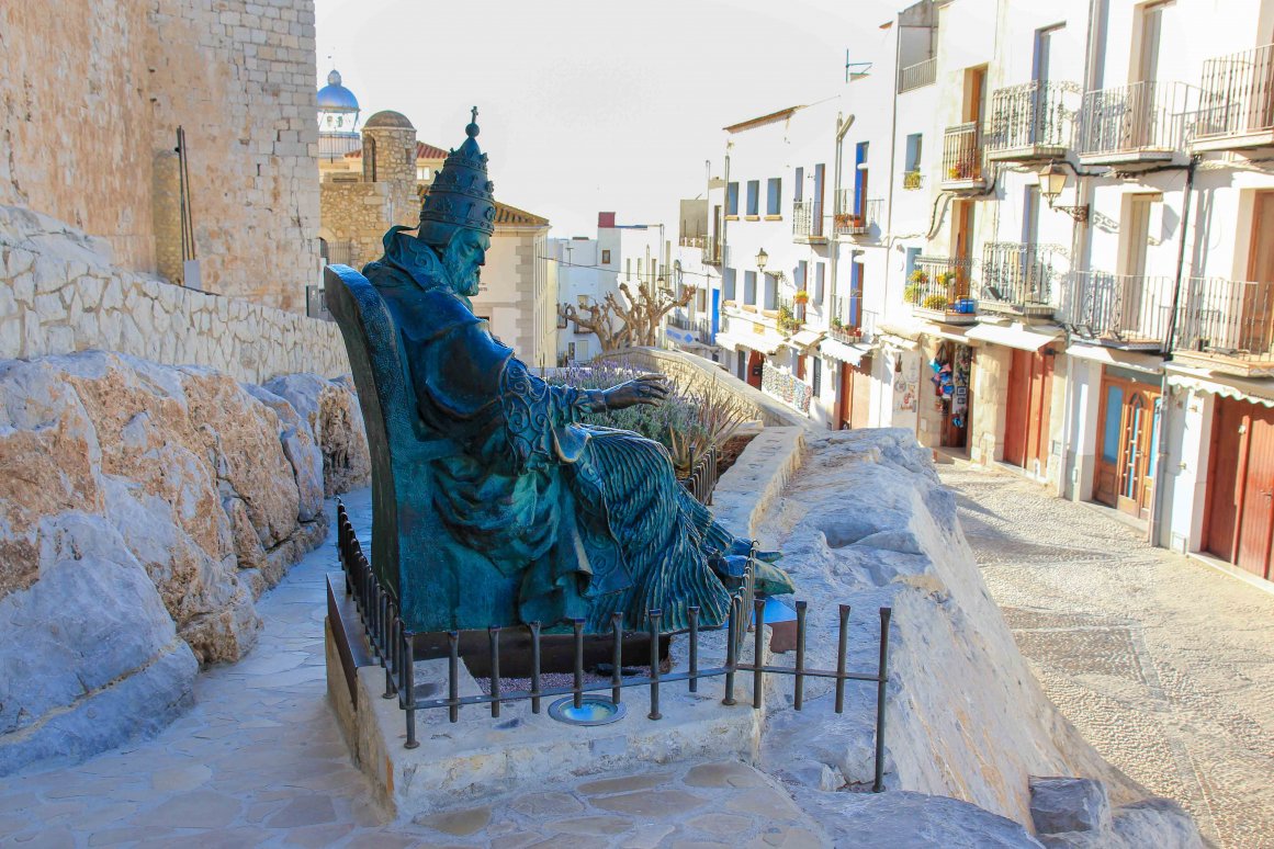 La Statue de Papa Luna - Peniscola @Jürgen Reichenpfader