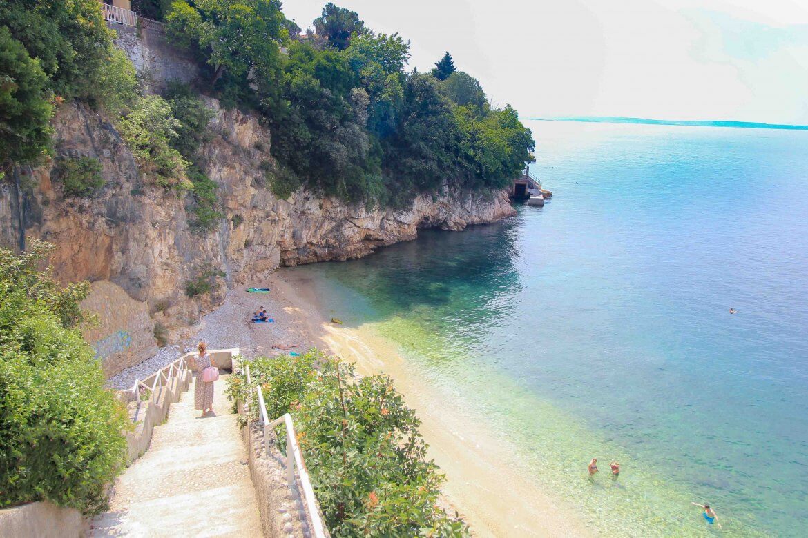 Strand Sablićevo, Rijeka, Kroatien