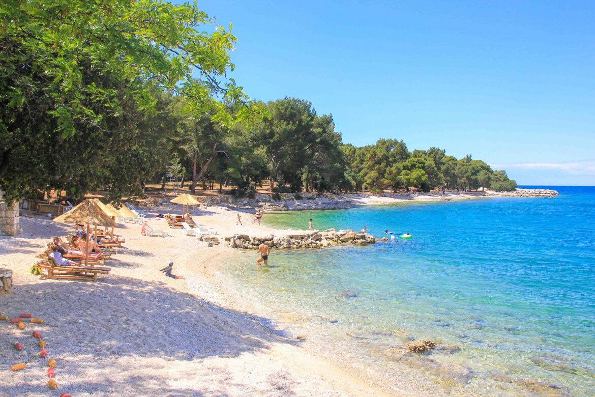 Plage de Lone Bay, Rovinj, Croatie