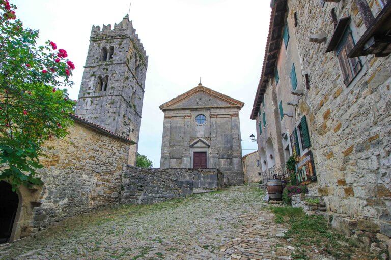 Hum, Kroatien, Istrien, Kleinste Stadt der Welt