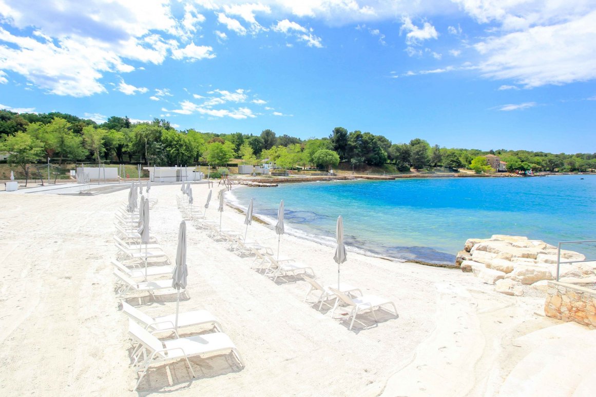 Strand Lanterna Porec - Istrien @Jürgen Jeichenpfader