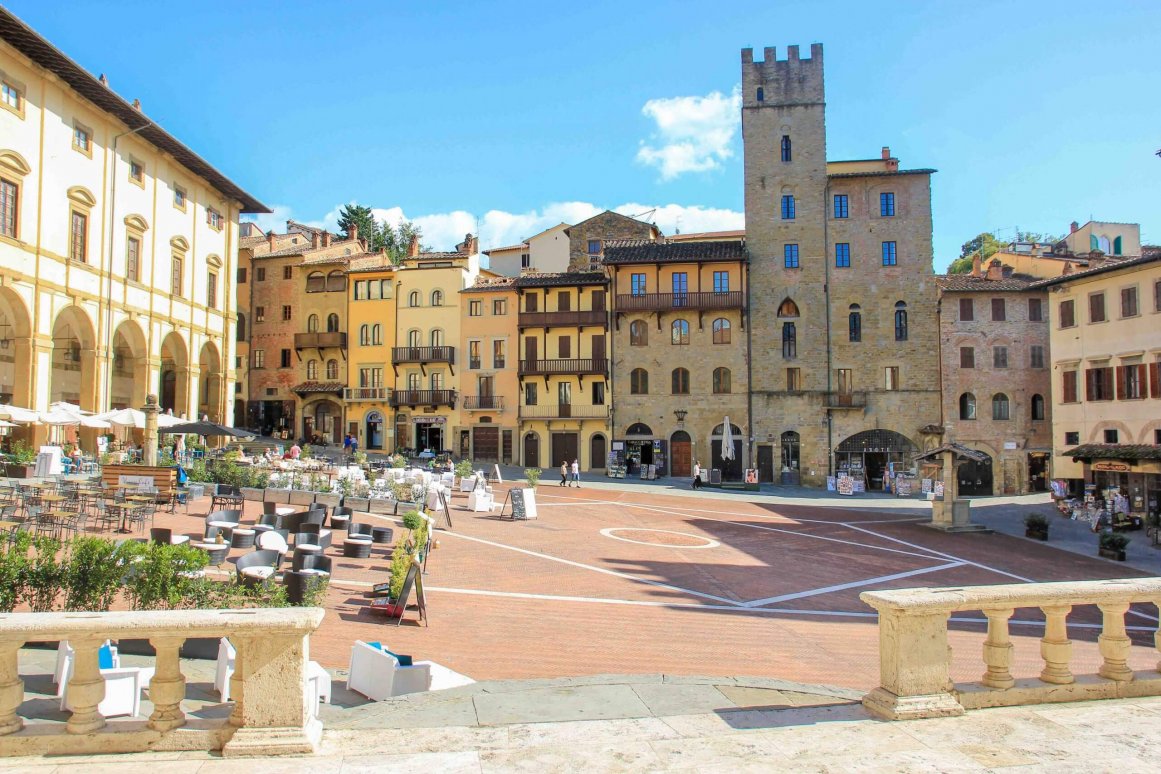 Arezzo - Piazza Grande ©Jürgen Reichenpfader