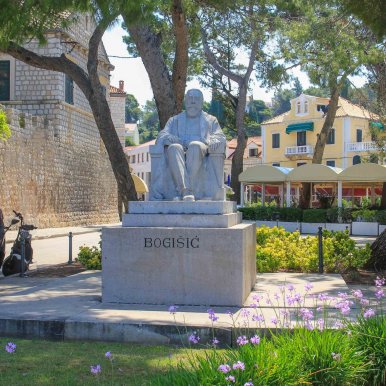 Vlaho Bukovac Statue - Cavtat, Kroatien ©Jürgen Reichenpfader