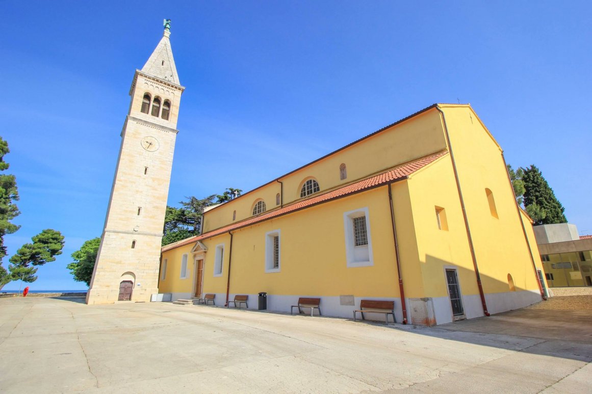 Novigrad, Istria - Parish Church of St. Pelagius, Novigrad, Istria ©Jürgen Reichenpfader