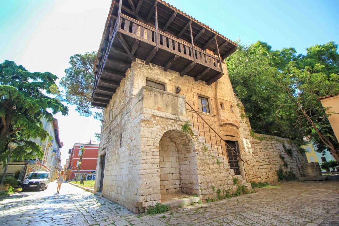Porec, Croatia - Romanesque House ©Jürgen Reichenpfader