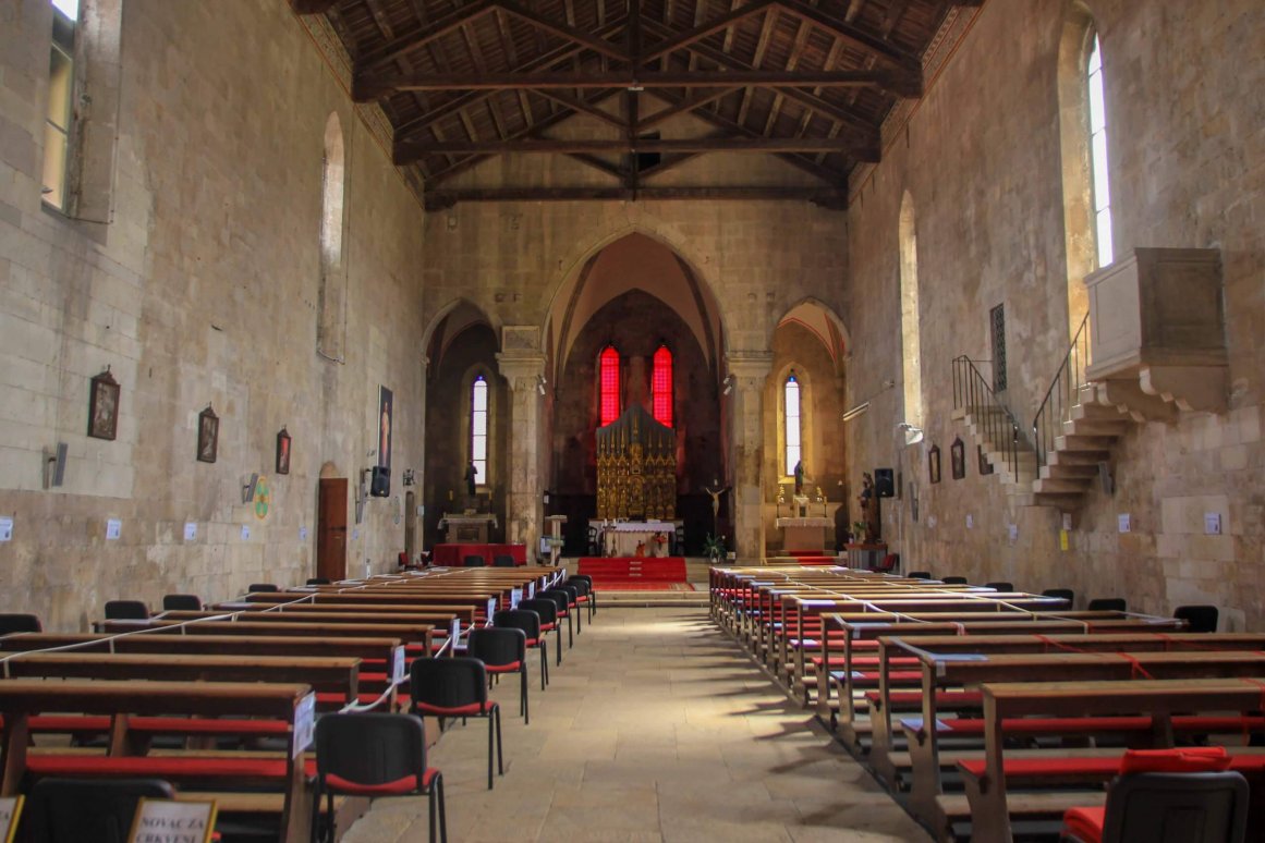 Église et monastère franciscains - Pula ©Jürgen Reichenpfader