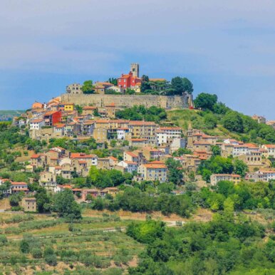 Motovun - Croatie, Istrie ©Jürgen Reichenpfader