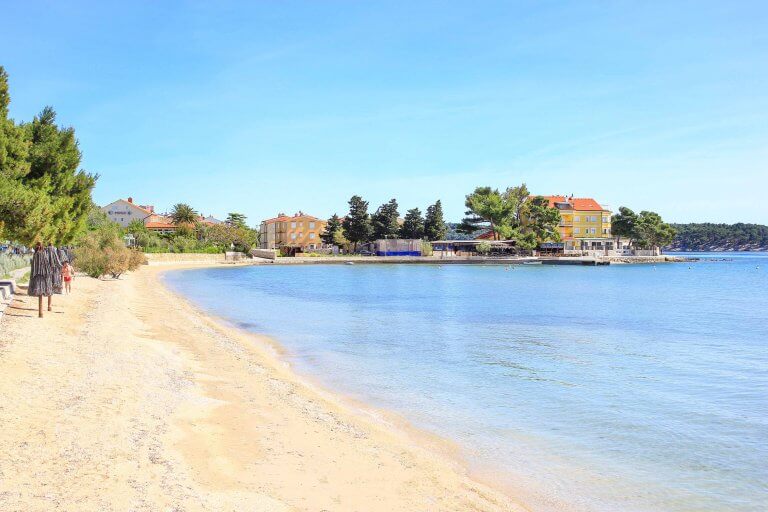 Strand Padova III, Insel Rab, Banjol, Kroatien