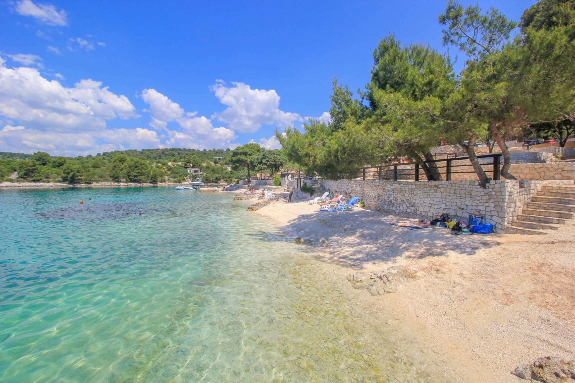 Strand Duga - Okrug Gornji - Insel Ciovo - Trogir ©Jürgen Reichenpfader