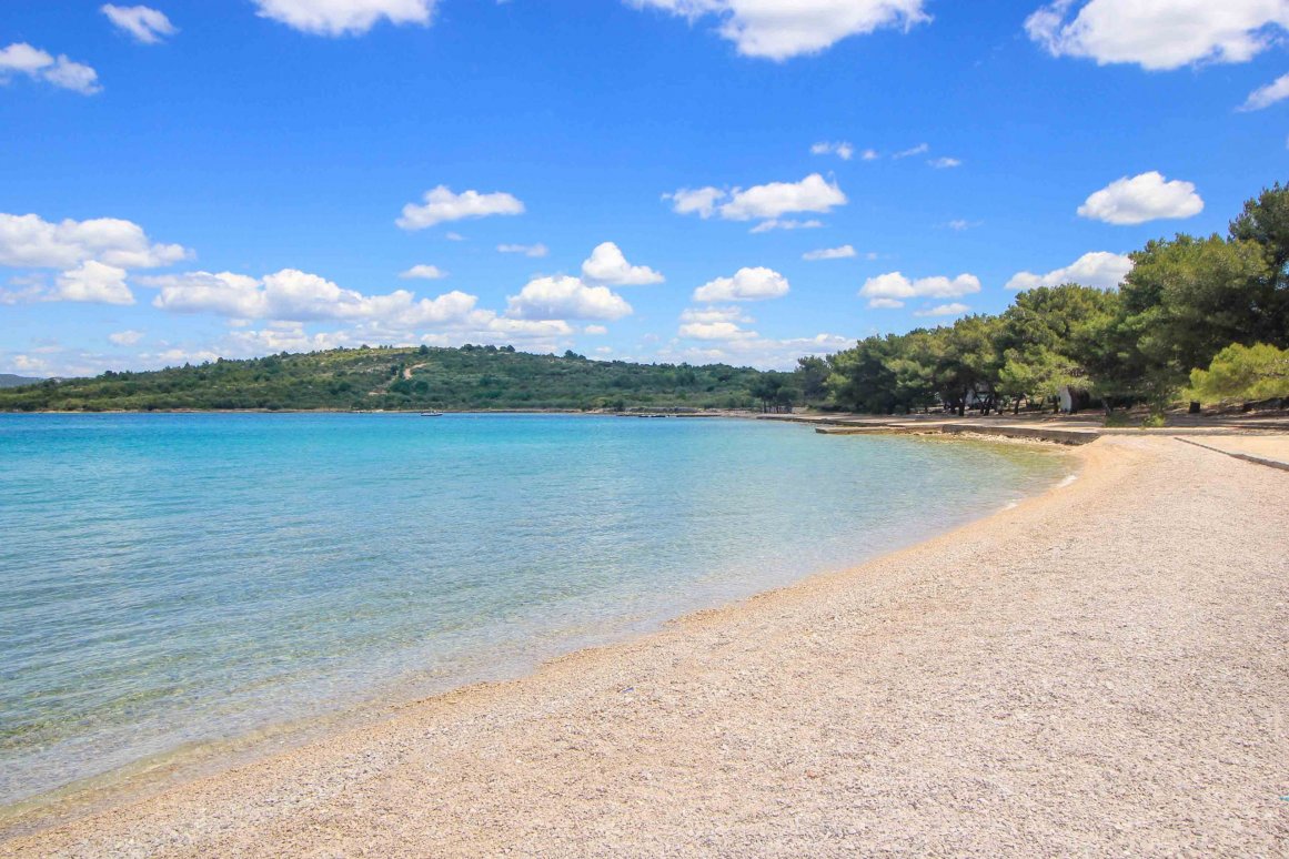Strand Jazina - Tisno - Kroatien ©Jürgen Reichenpfader