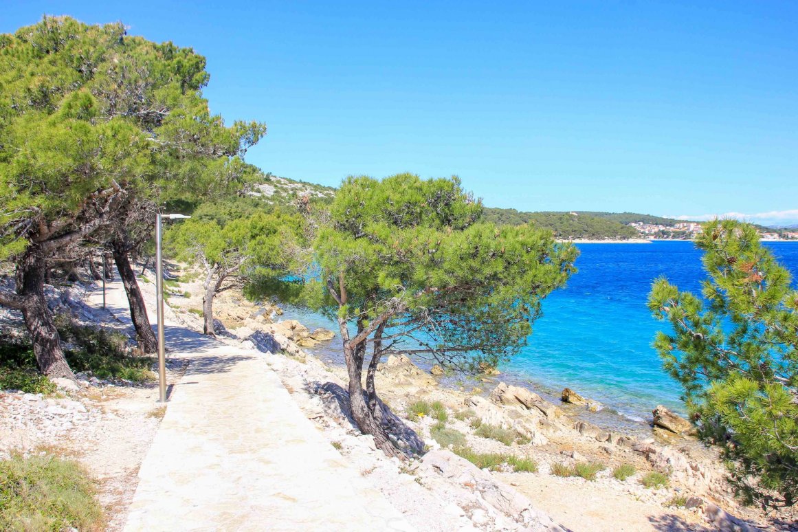 Küstenwanderweg Tisno nach Jezera - Insel Murter ©Jürgen Reichenpfader