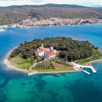 L'île du monastère Otocic Kosljun, Punat, Île de Krk, Croatie