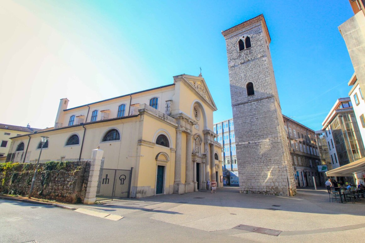 Tour penchée & Église de l'Assomption - Rijeka ©Jürgen Reichenpfader