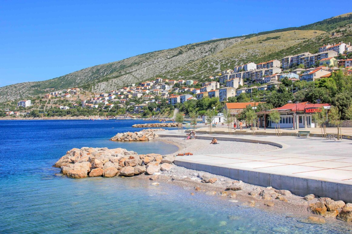 Strand Plaza Skver Süd - Senj ©Jürgen Reichenpfader