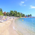 Sandstrand Gradsko Kupaliste, Crikvenica, Kroatien