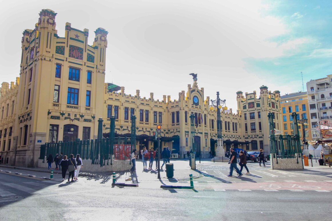 Where to Stay in Valencia - Russafa
