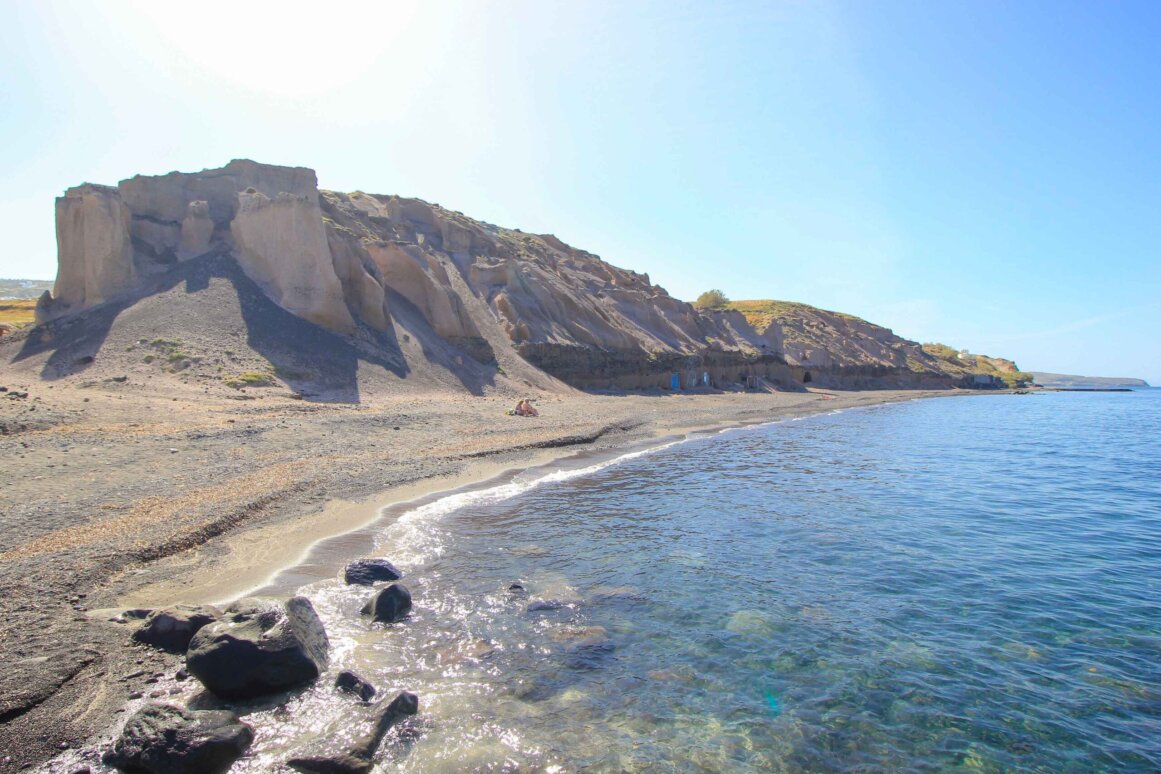 La plage de Vourvoulos - Santorin ©Jürgen Reichenpfader