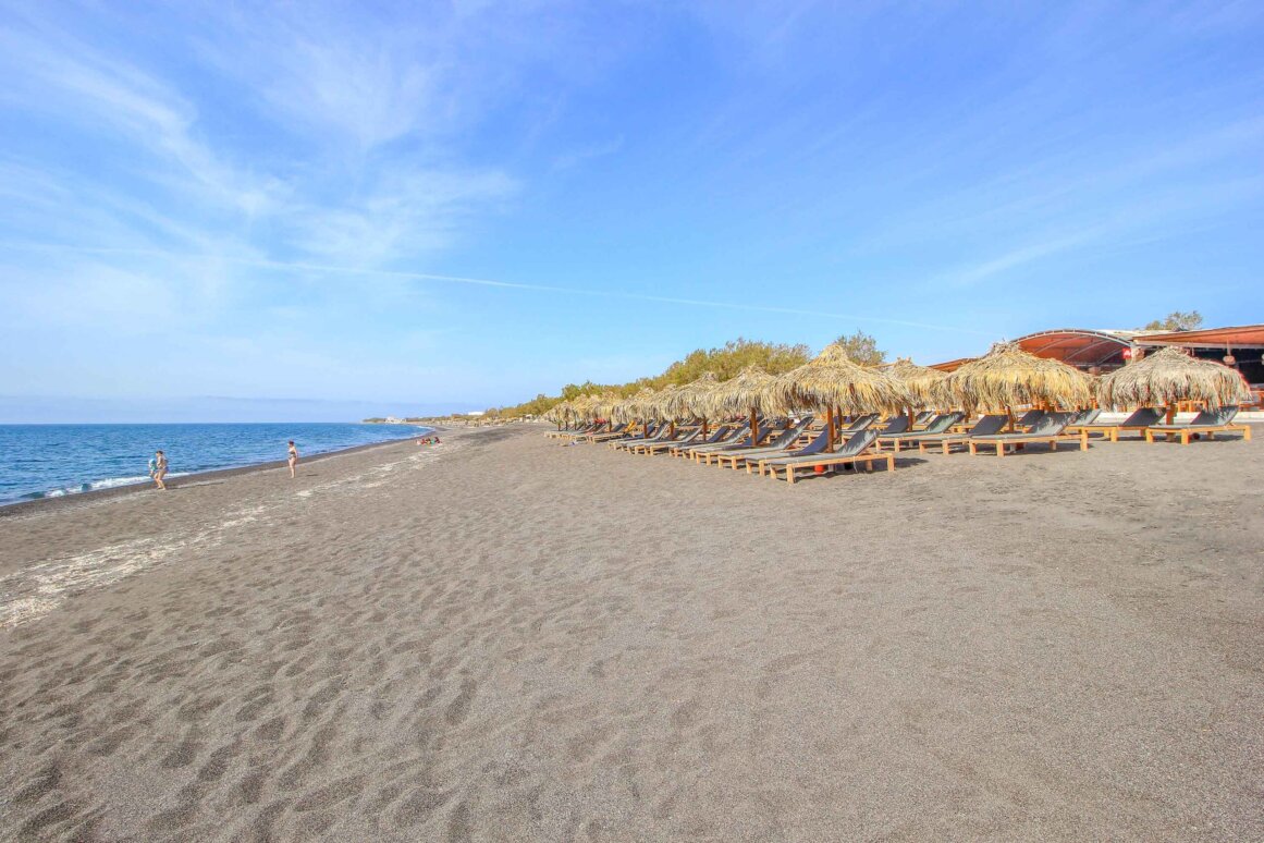 Plage de Perivolos - Santorin ©Jürgen Reichenpfader
