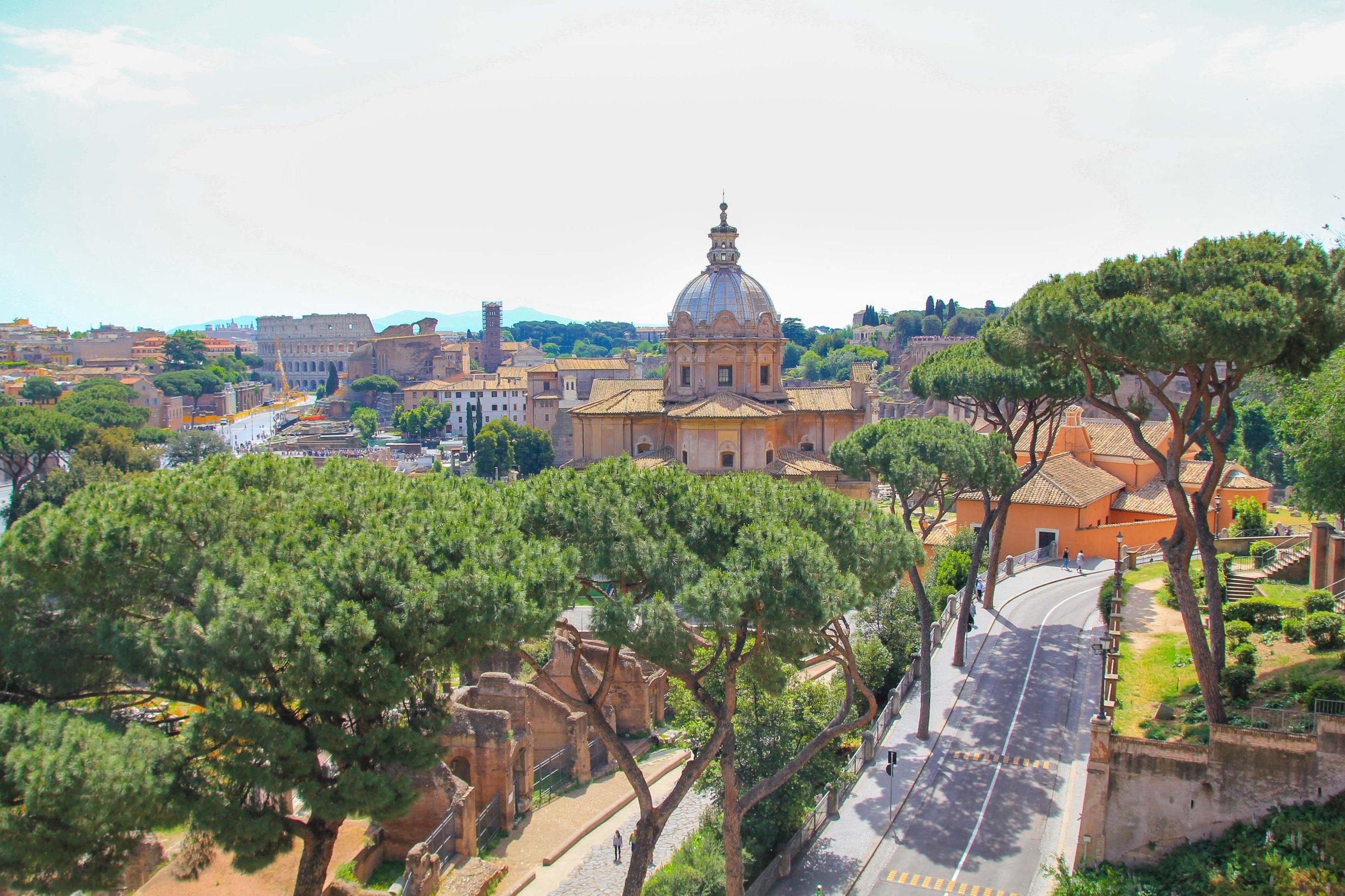 Monti District, Ancient Rome, Colosseum, Where to stay in Rome