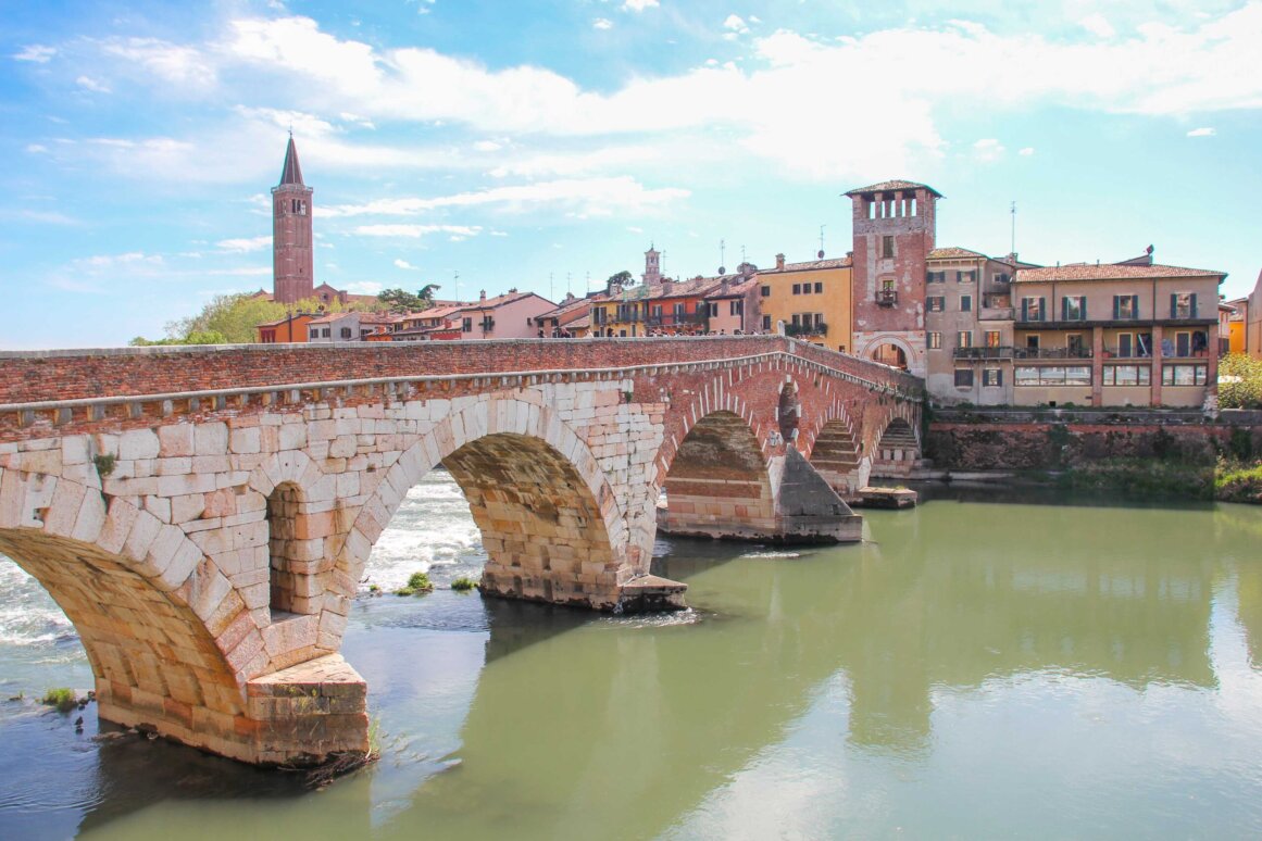 Ponte Pietra - Vérone ©Jürgen Reichenpfader