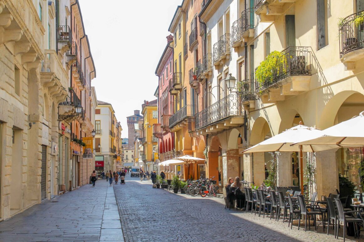 Corso Andrea Palladio - Vicence (Vicenza) ©Jürgen Reichenpfader