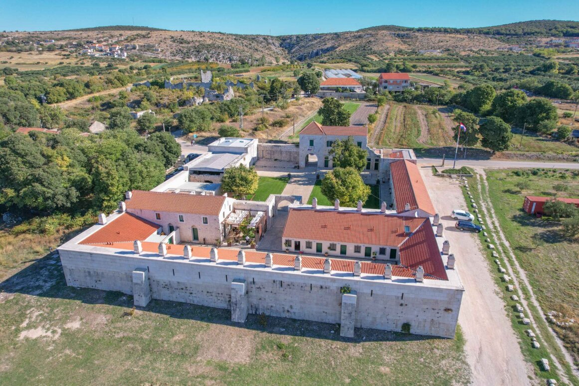 Festung Maskovica Han - Kroatien ©Jürgen Reichenpfader