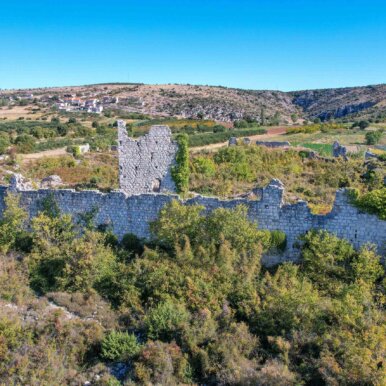 Ruine Vranje Gradina - Kroatien ©Jürgen Reichenpfader
