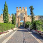 Stadtmauer von Lazise, Gardasee, Italien