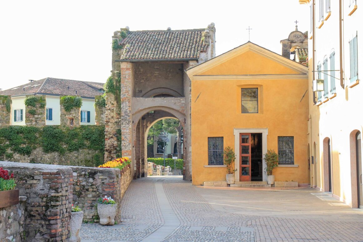 Kirche Chiesa Sant’Anna della Rocca - Sirmione, Gardasee ©Jürgen Reichenpfader