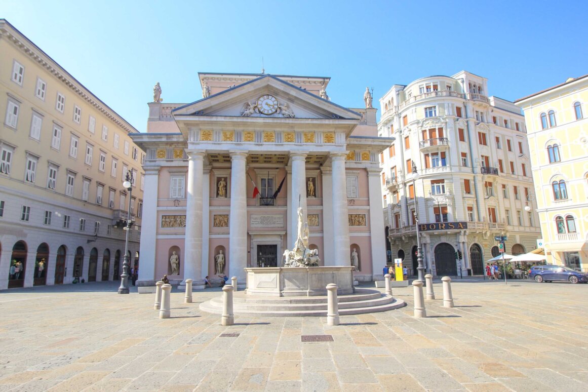 Piazza della Borsa - Trieste ©Jürgen Reichenpfader